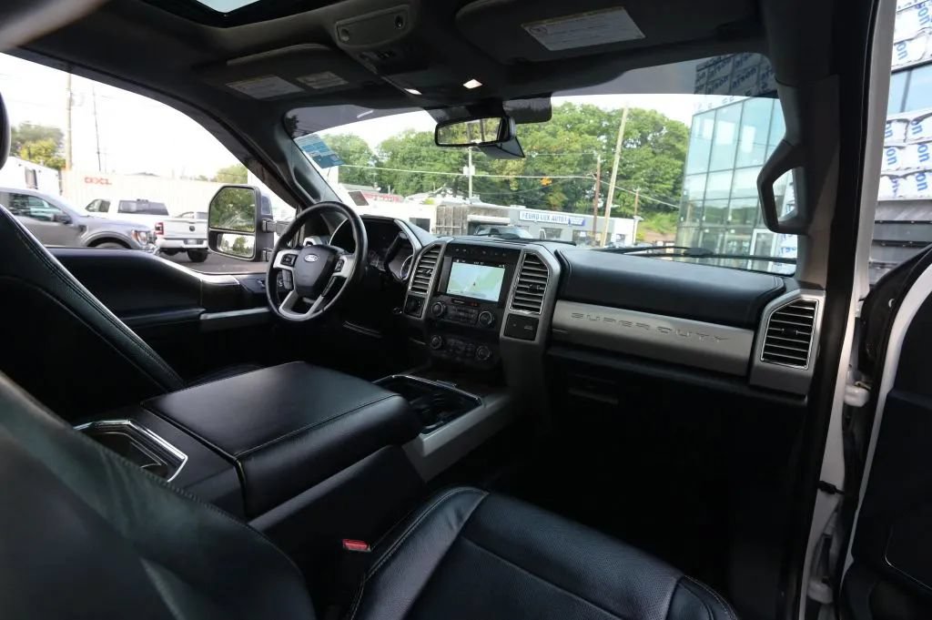 Used 2017 Ford F350 Lariat w/ Lariat Ultimate Package AWD/4WD image 54