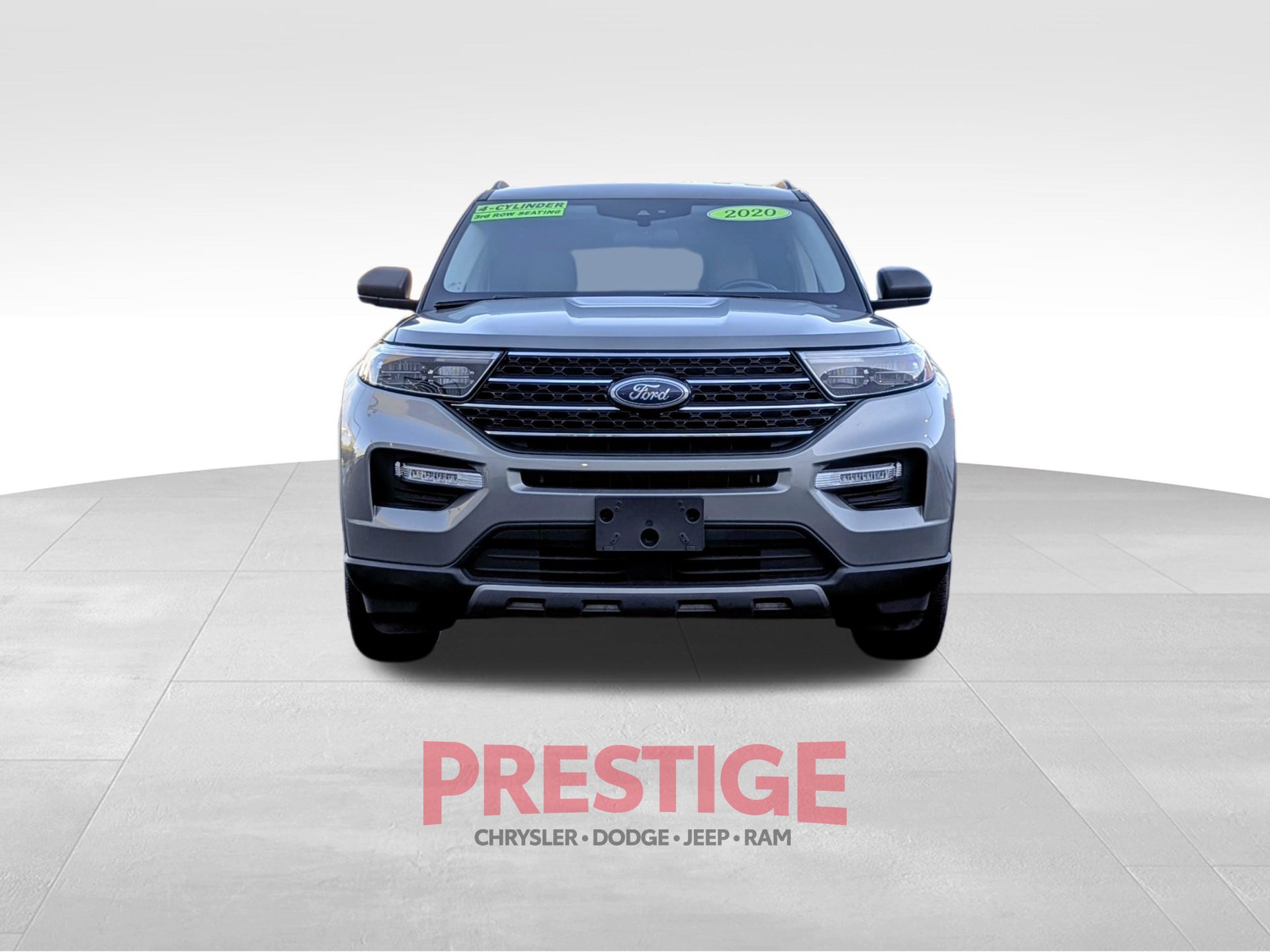 Used 2020 Ford Explorer XLT w/ Equipment Group 202A AWD/4WD image 3