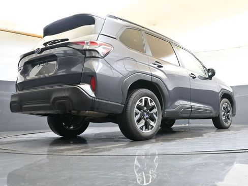 Used 2025 Subaru Forester Premium AWD/4WD image 43