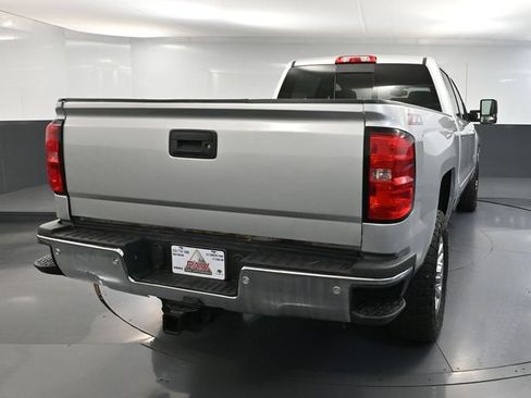 Used 2019 Chevrolet Silverado 3500 LT w/ LT Convenience Package AWD/4WD image 6