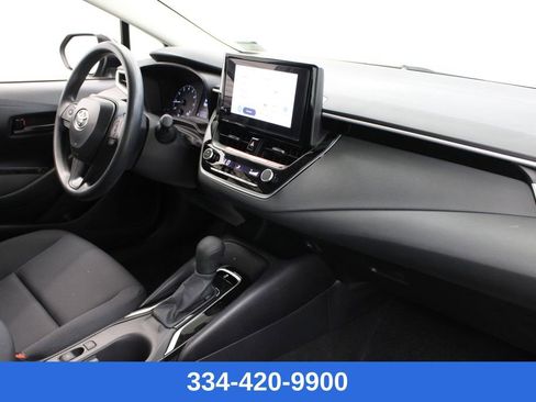 Used 2025 Toyota Corolla LE w/ Convenience Package image 22