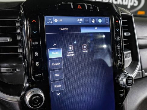 Used 2023 RAM 2500 Laramie w/ Night Edition image 26