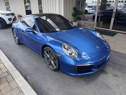 Used 2017 Porsche 911 Carrera RWD image 3