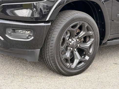 Used 2020 RAM 1500 Limited w/ Black Appearance Package AWD/4WD image 26