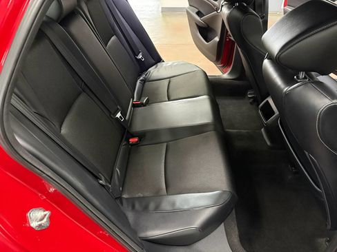 Used 2018 Honda Accord Sport image 14