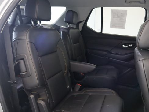 Used 2020 Chevrolet Traverse LT w/ LT Premium Package FWD image 19