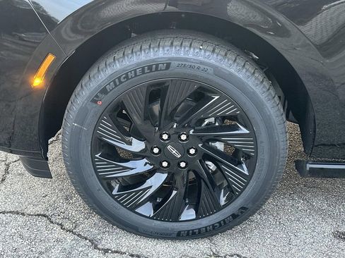 New 2025 Lincoln Navigator Reserve w/ Jet Appearance Package image 11