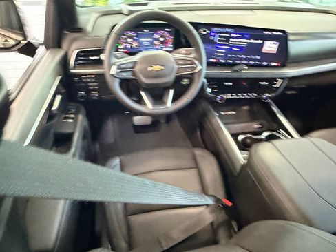 Used 2026 Chevrolet Tahoe LT RWD image 11