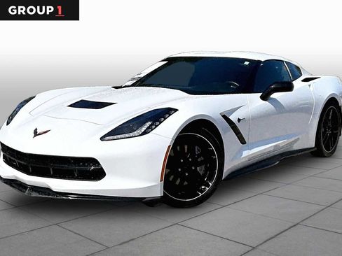 Used 2019 Chevrolet Corvette Stingray Coupe w/ Carbon Flash Badge Package RWD image 1