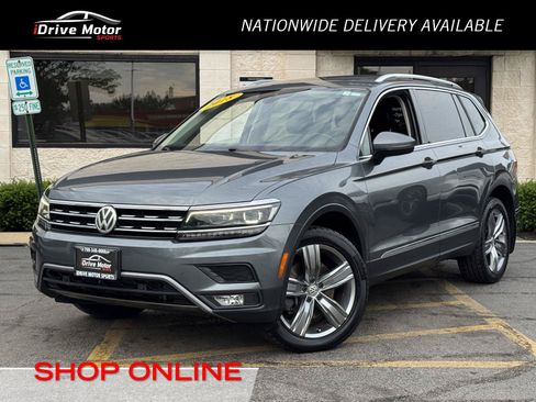 Used 2018 Volkswagen Tiguan SEL Premium w/ 3rd Row Seat Package AWD/4WD image 1
