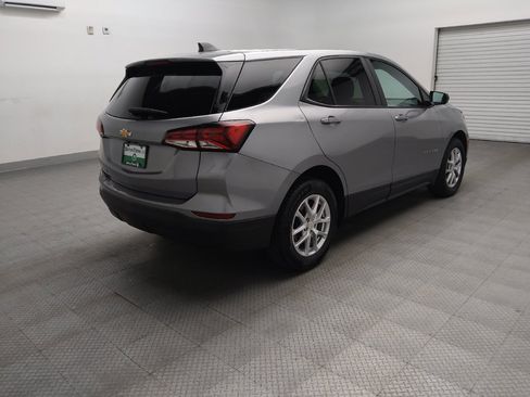 Used 2024 Chevrolet Equinox LS w/ LS Convenience Package FWD image 9