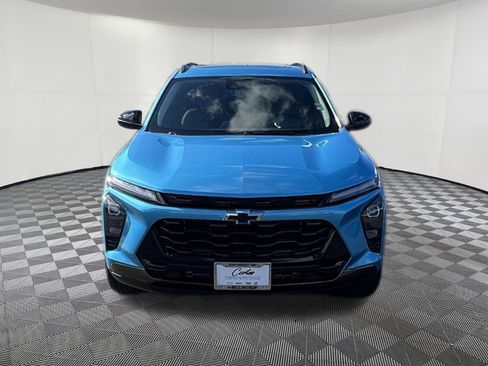 Used 2025 Chevrolet Trax ACTIV w/ Sunroof Package image 2