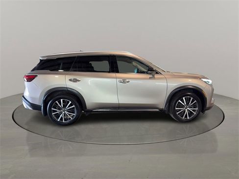 Used 2022 INFINITI QX60 Sensory w/ Vision Package image 8