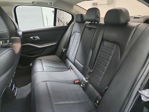 Used 2019 BMW 330i xDrive Sedan image 25