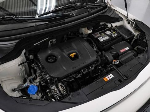 Used 2022 Kia Soul LX FWD image 43