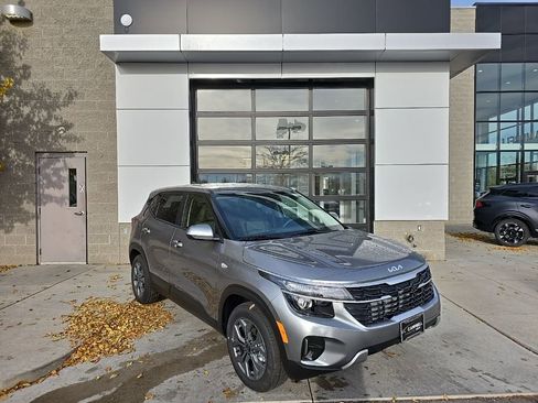 New 2026 Kia Seltos LX FWD image 1
