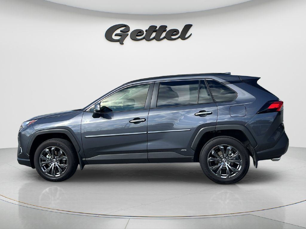 Used 2024 Toyota RAV4 Limited w/ Advanced Technology Package AWD/4WD image 8