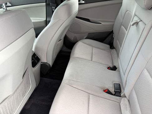 Used 2018 Hyundai Tucson Value AWD/4WD image 9