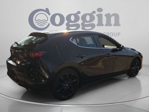 Used 2024 MAZDA MAZDA3 s FWD image 5