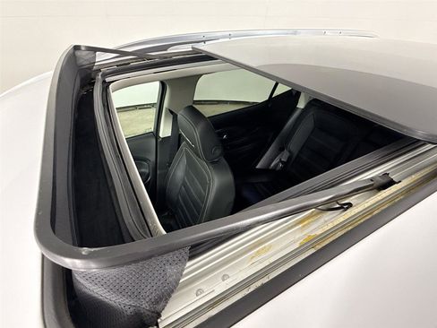 Used 2024 GMC Terrain Denali w/ Denali Premium Package image 24