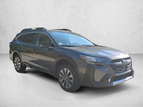 Certified 2025 Subaru Outback Limited XT AWD/4WD image 3