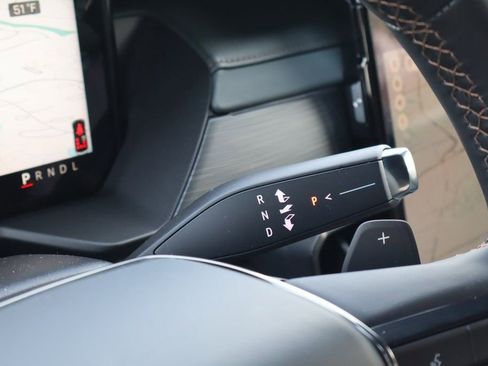 New 2026 GMC Acadia AT4 w/ Luxury Package AWD/4WD image 17