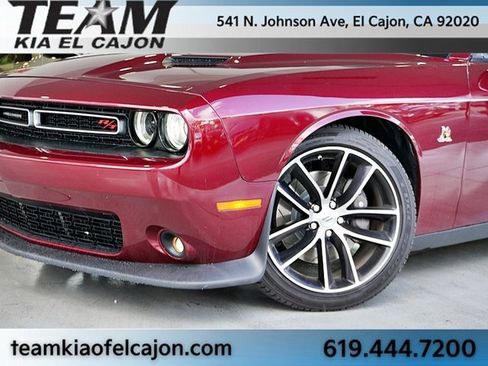 Used 2017 Dodge Challenger R/T Scat Pack image 3