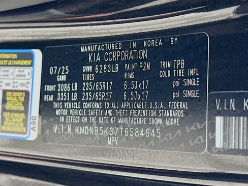 Used 2026 Kia Carnival FWD image 12