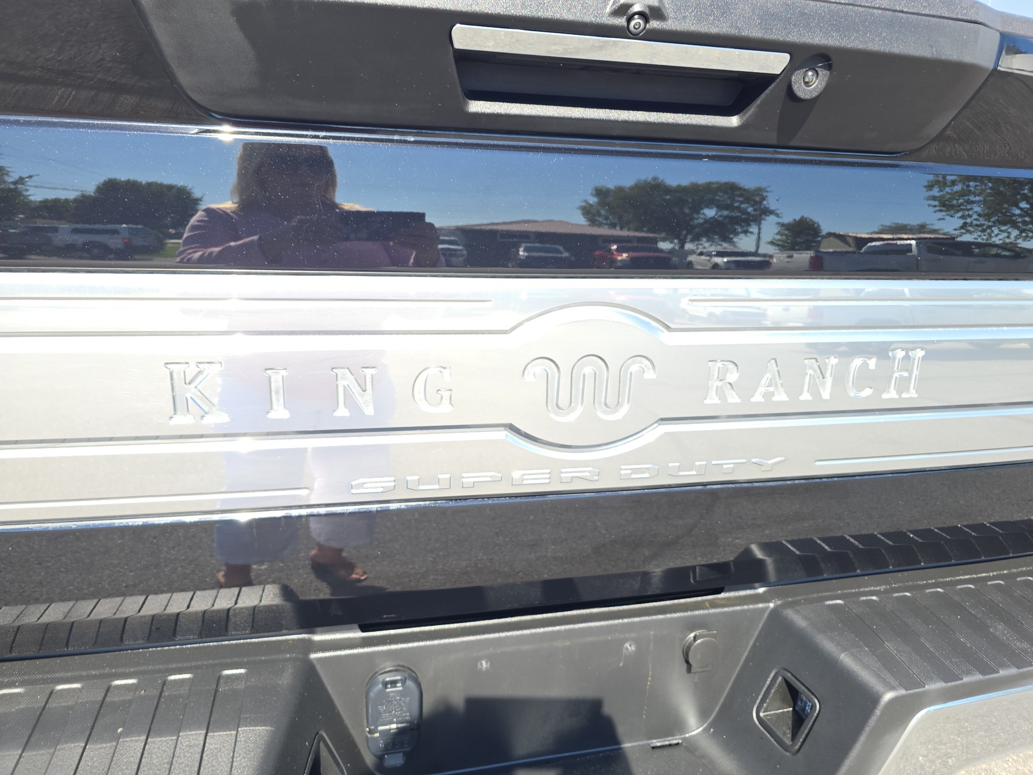 Used 2022 Ford F350 King Ranch w/ King Ranch Ultimate Package AWD/4WD image 10