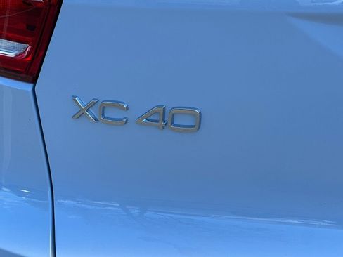 New 2026 Volvo XC40 B5 Plus w/ Protection Package Premier AWD/4WD image 12