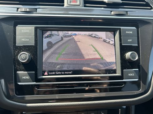 Certified 2022 Volkswagen Tiguan S image 13