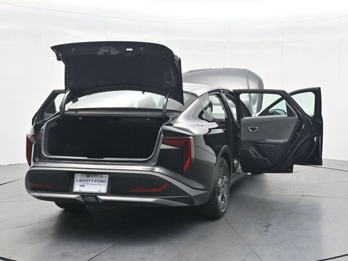Used 2025 Kia K4 FWD image 43