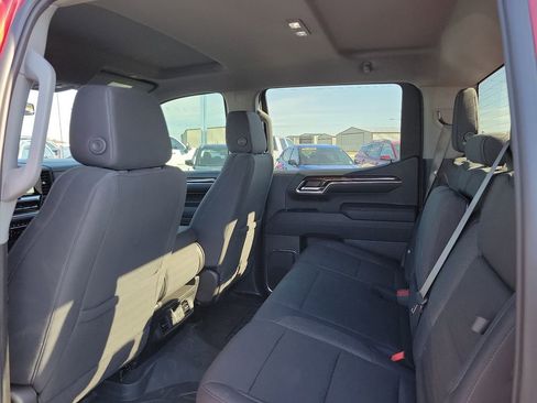 Used 2024 GMC Sierra 1500 Elevation w/ LPO, Elevation Black Package image 9