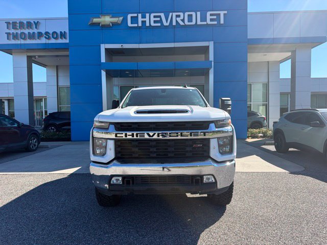 Used 2022 Chevrolet Silverado 2500 LT w/ Convenience Package AWD/4WD image 2