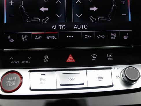 Used 2024 Audi SQ8 Prestige image 25