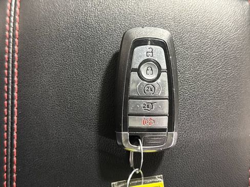 Used 2024 Ford Edge ST-Line AWD/4WD image 44