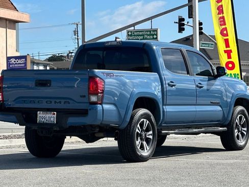 Used 2019 Toyota Tacoma TRD Sport w/ Technology Package image 3