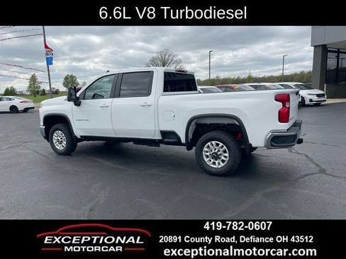 Used 2024 Chevrolet Silverado 2500 LT w/ Convenience Package AWD/4WD image 3