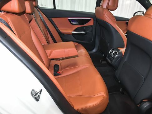 Used 2025 Mercedes-Benz C 300 4MATIC Sedan image 54
