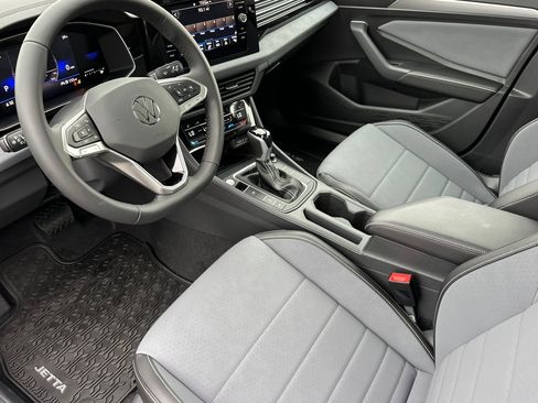 New 2026 Volkswagen Jetta SE image 9