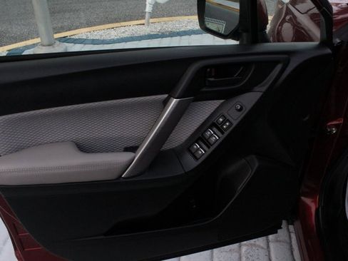 Used 2018 Subaru Forester 2.5i Premium w/ All-Weather Package image 13