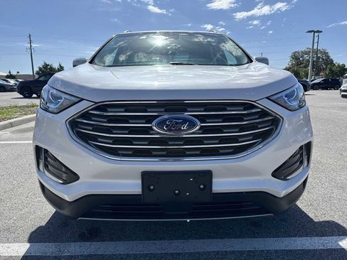 Used 2019 Ford Edge SEL w/ Equipment Group 201A FWD image 9