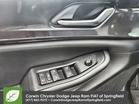 Used 2023 Jeep Grand Cherokee Altitude image 21