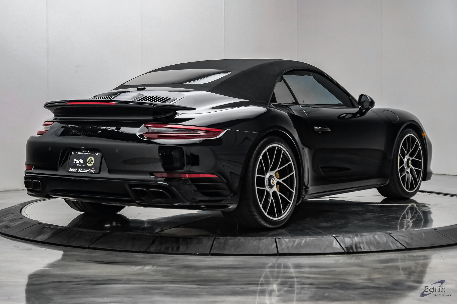 Used 2019 Porsche 911 Turbo S AWD/4WD image 21