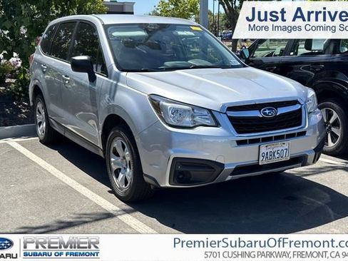 Used 2018 Subaru Forester 2.5i AWD/4WD image 1