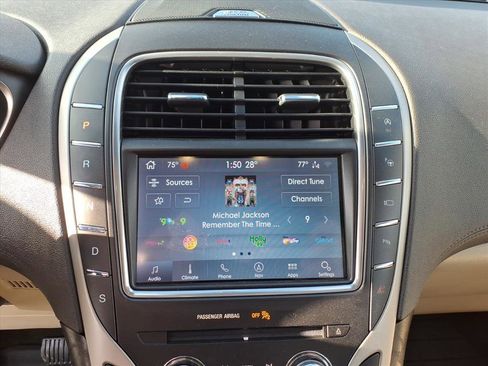 Used 2020 Lincoln Nautilus Reserve w/ Equipment Group 202A image 19