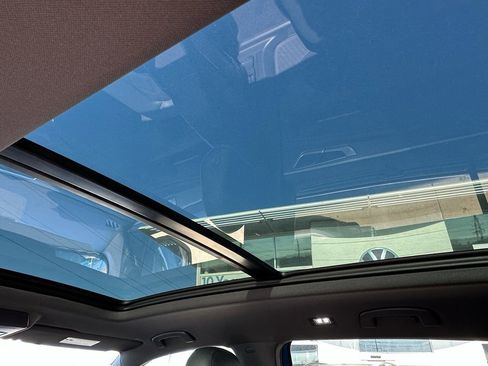 New 2026 Volkswagen Atlas Cross Sport SE image 9