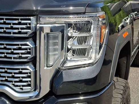 Used 2020 GMC Sierra 3500 Denali w/ Denali Ultimate Package AWD/4WD image 9