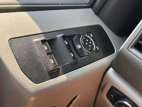 Used 2017 Ford F250 XL w/ Power Equipment Group AWD/4WD image 16