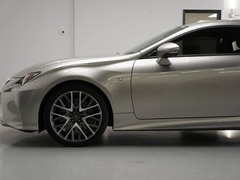 Used 2017 Lexus RC 200t image 36